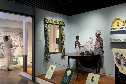 Image for Afgelopen zomer opende in het Huis van Hilde ‘Twee werelden in één wrak’, een tentoonstelling waarin een opgedoken collectie uit een scheepswrak vertelt over kolonisatie en slavernij.