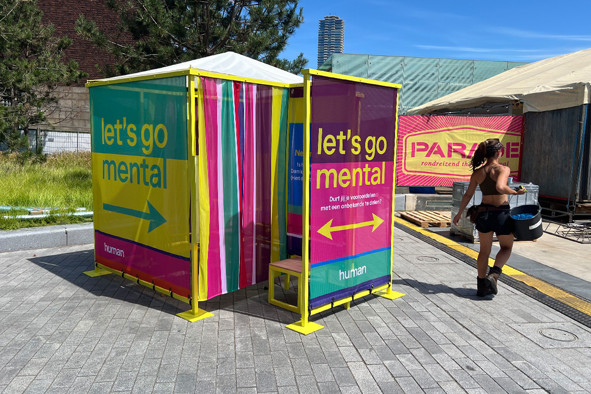 Image for Voor HUMAN's podcast Let's go mental ontwierpen wij een audio-installatie over vooroordelen, die deze zomer op De Parade staat.