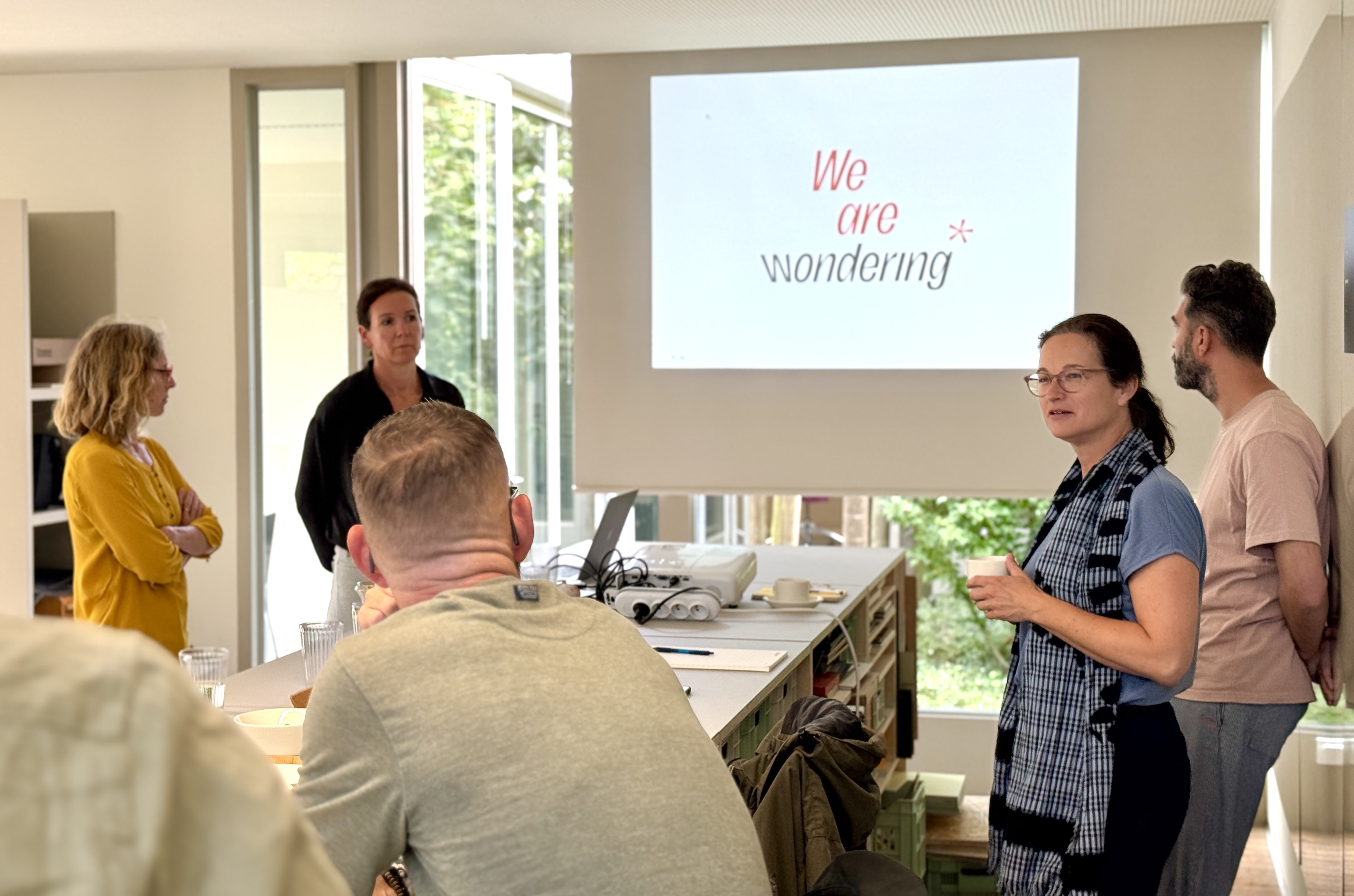 Image for Vorige week hadden we tijdens ons bezoek aan Gent een interessante middag bij de tentoonstellingsontwerpers van Wondering die ons gastvrij hebben ontvangen en de tijd namen om samen enkele inhoudelijke stellingen te bediscussiëren.