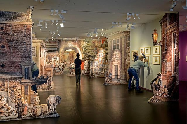 Image for De tentoonstelling #kijkamsterdam is alleen deze week nog te zien bij Stadsarchief Amsterdam.