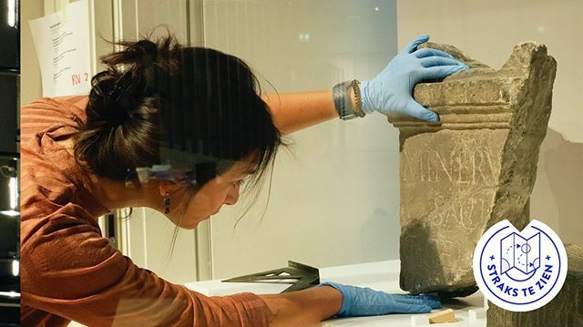 Image for Als de collectie wordt geplaatst is een tentoonstelling bijna af. ‘Romeinen langs de Rijn’ opent 1 juni haar deuren. Reserveer alvast je tijdslot op rmo.nl